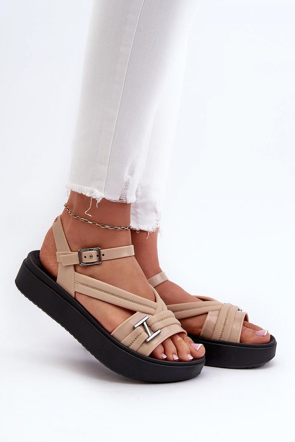 Sandals model 197575